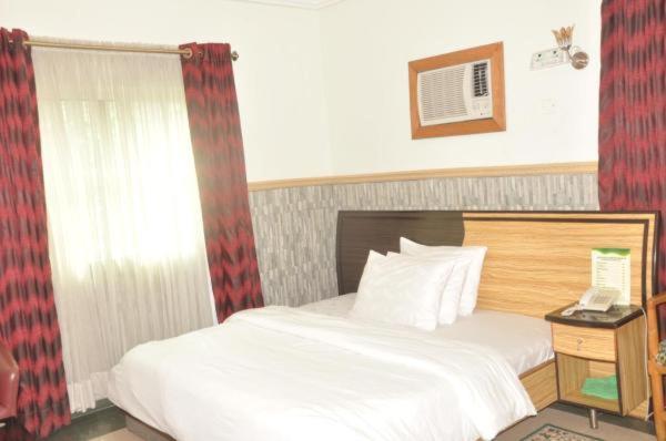 Terrace Green Hotels & Suite Lagos Extérieur photo