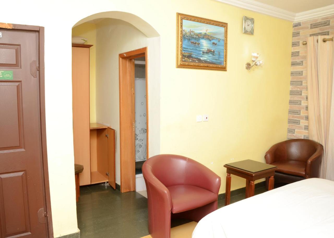 Terrace Green Hotels & Suite Lagos Extérieur photo