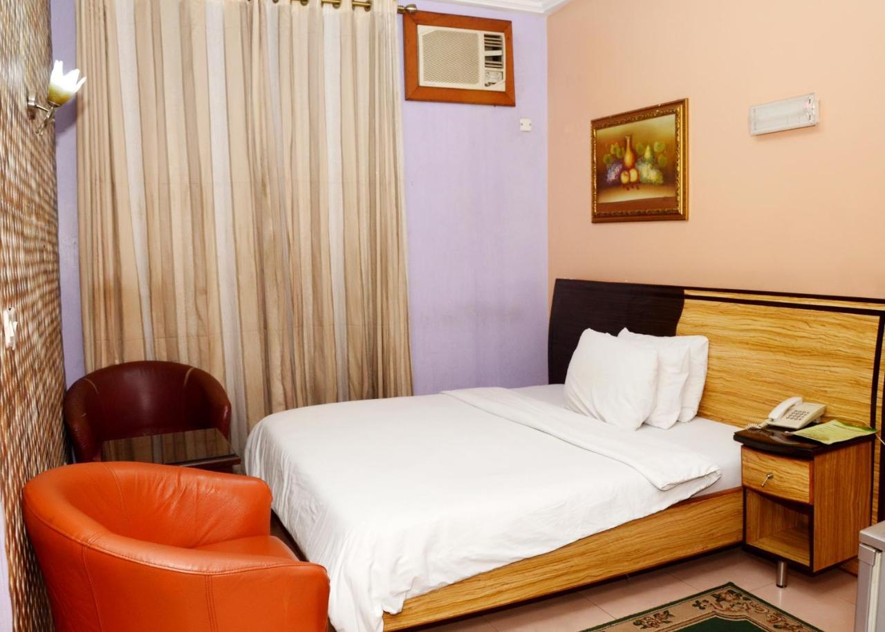 Terrace Green Hotels & Suite Lagos Extérieur photo