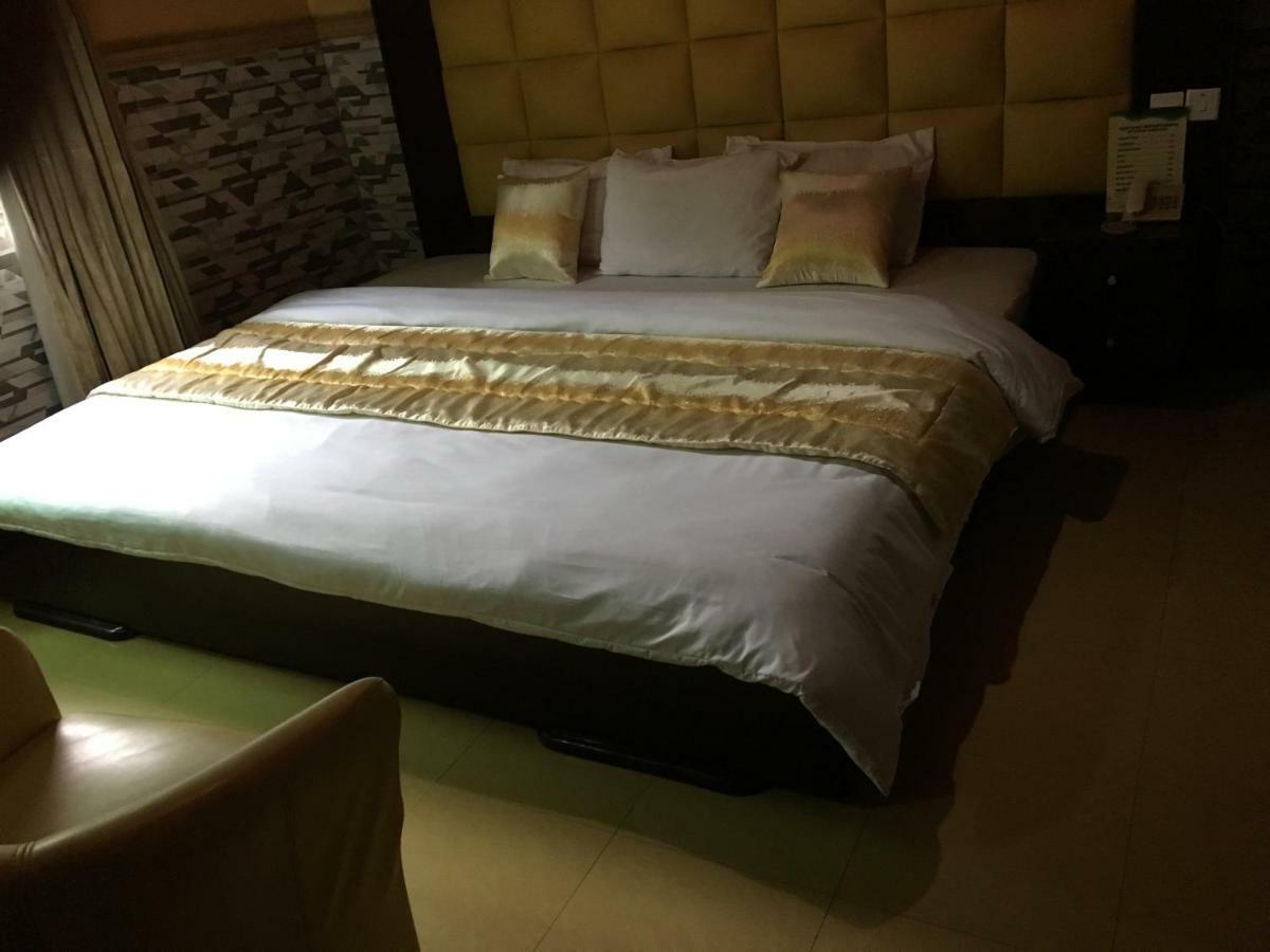 Terrace Green Hotels & Suite Lagos Extérieur photo